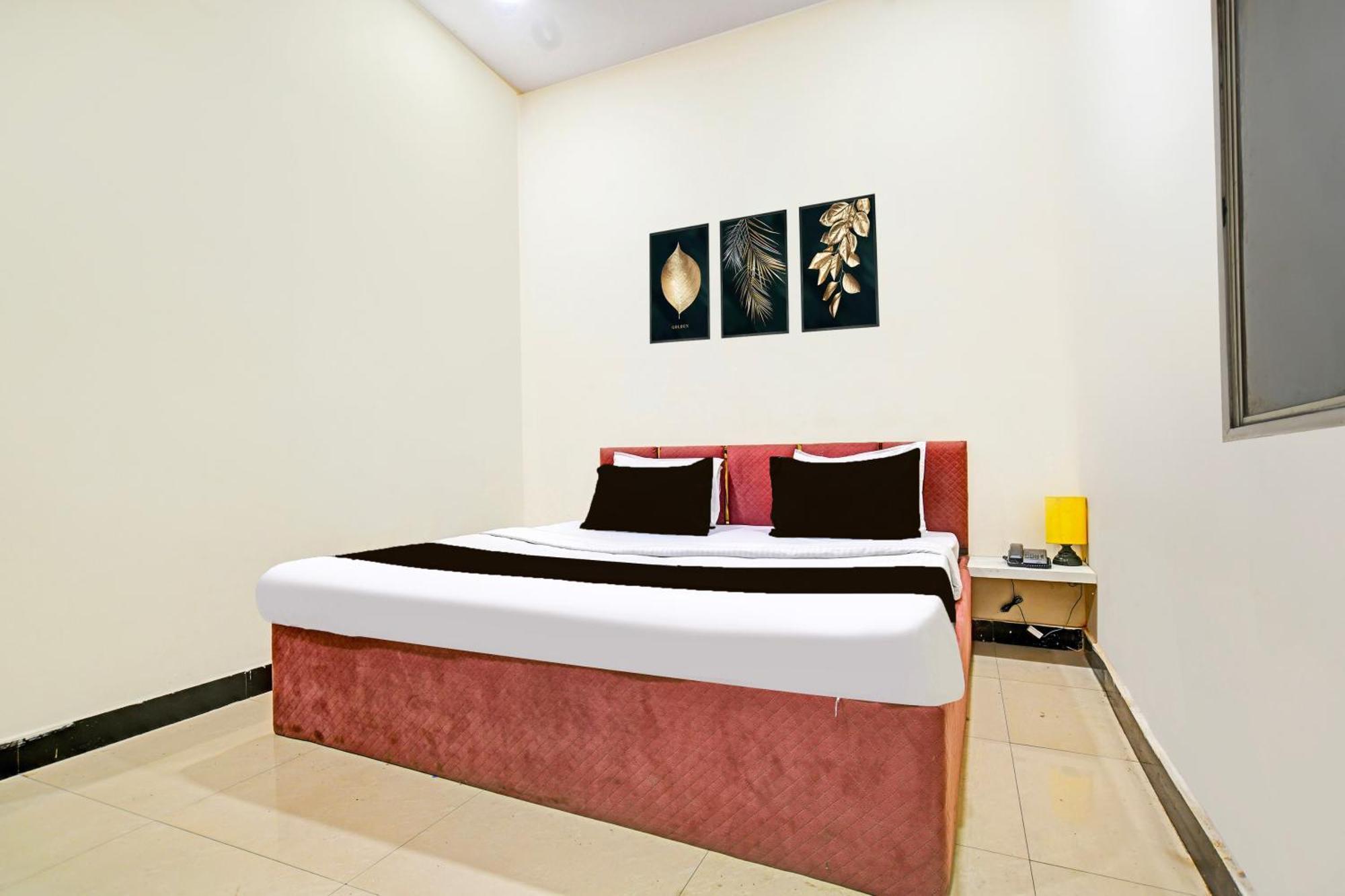 Super Hotel O Hanuman Naka Ujjain Formerly Krishna Palace Zewnętrze zdjęcie