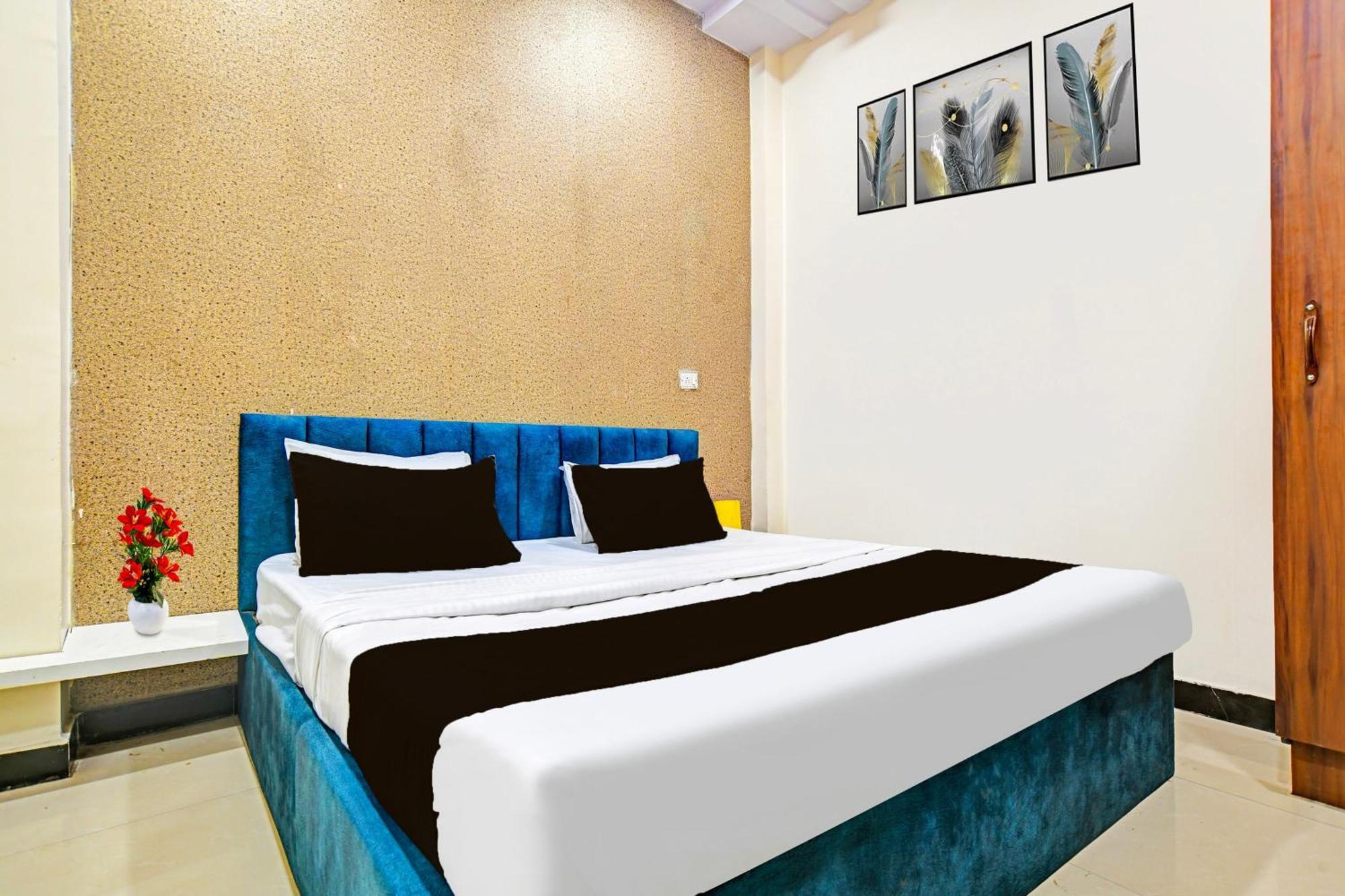 Super Hotel O Hanuman Naka Ujjain Formerly Krishna Palace Zewnętrze zdjęcie